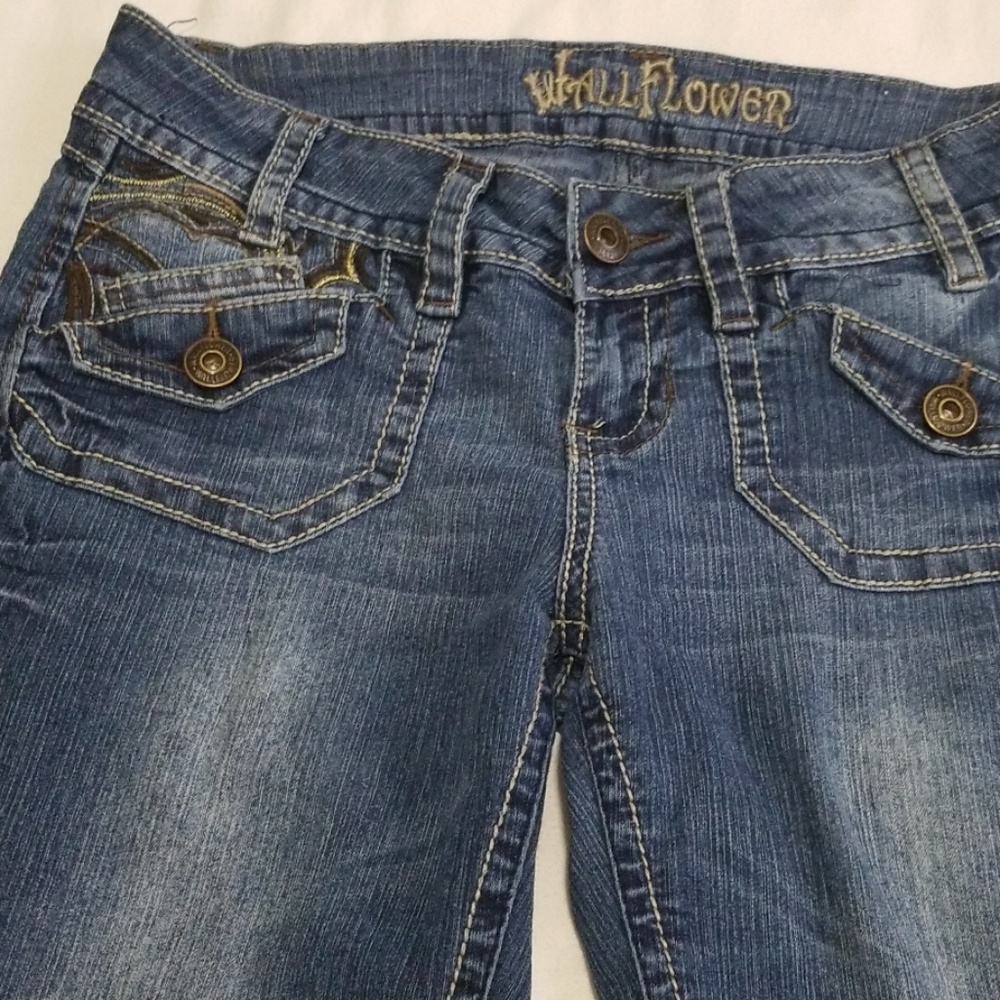 Jeans - Picture 2 of 6
